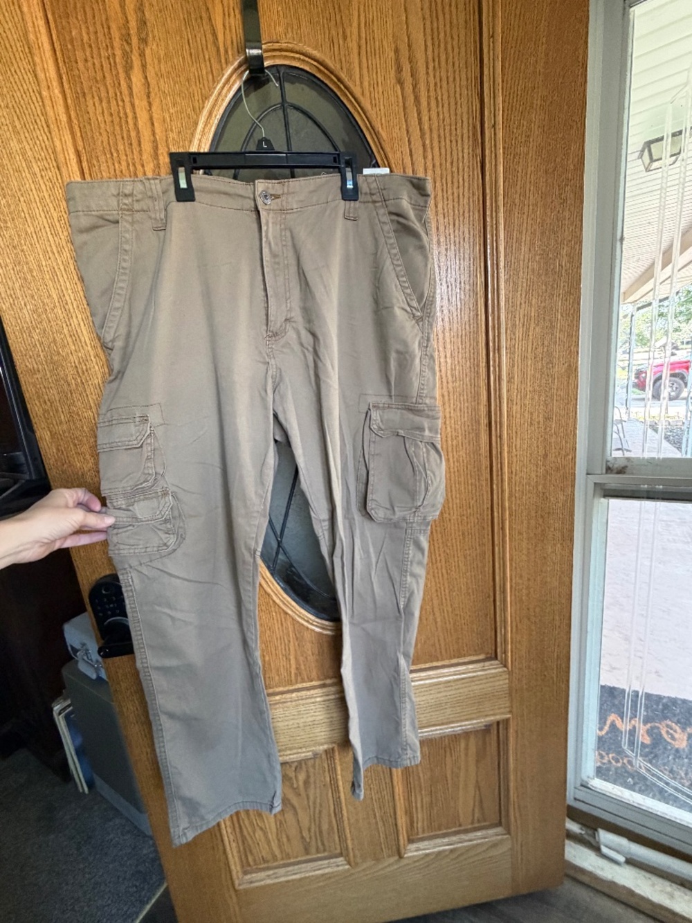 Wrangler men’s tan cargo pants Size 38x30"